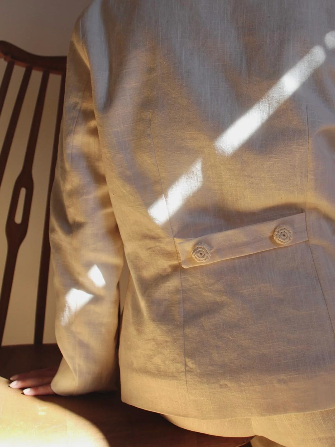 alice-chaqueta-austriaca-lino-04